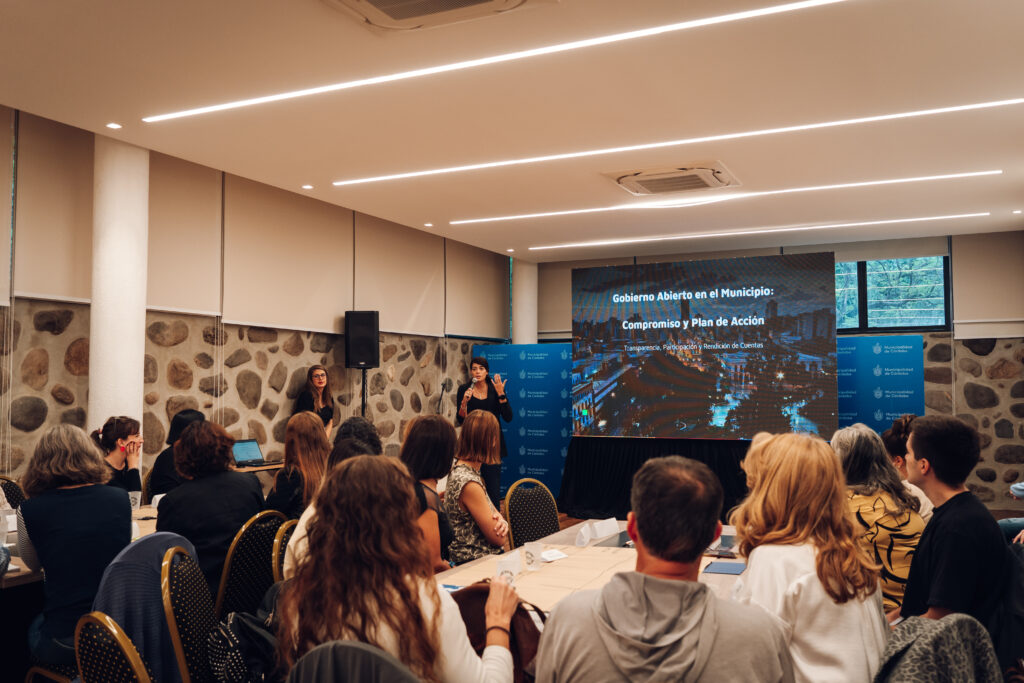 Primera mesa de Gobierno Abierto